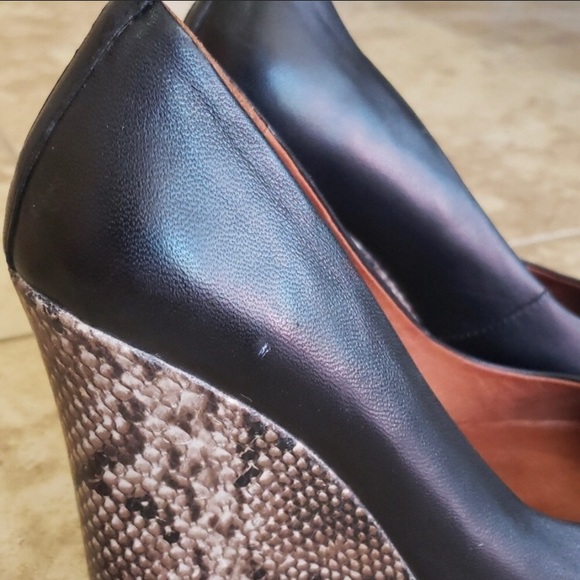 Jeffrey Campbell Snake Print Wedges - Picture 6 of 7